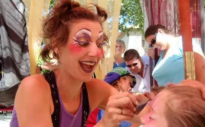 Photo de SCARABOUM Maquillage événementiel Clowns AVIGNON  VAUCLUSE