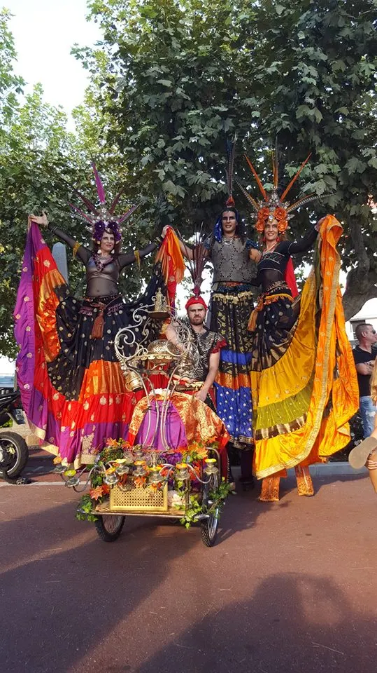 Déambulation Echasses