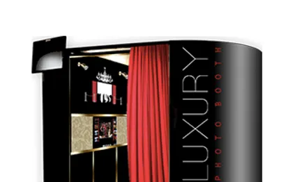 Photo de SAS LUXURY - Location Cabine photo, Miroir photo, Bornes à selfies