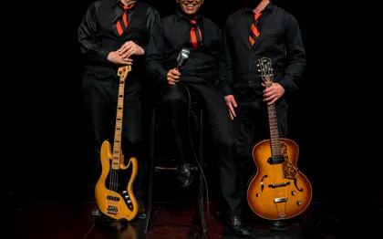 Photo de MUSICIEN CHANTEUR ITALIEN CHANSONS ITALIENNES GROUPE RUE / OCCITANIE