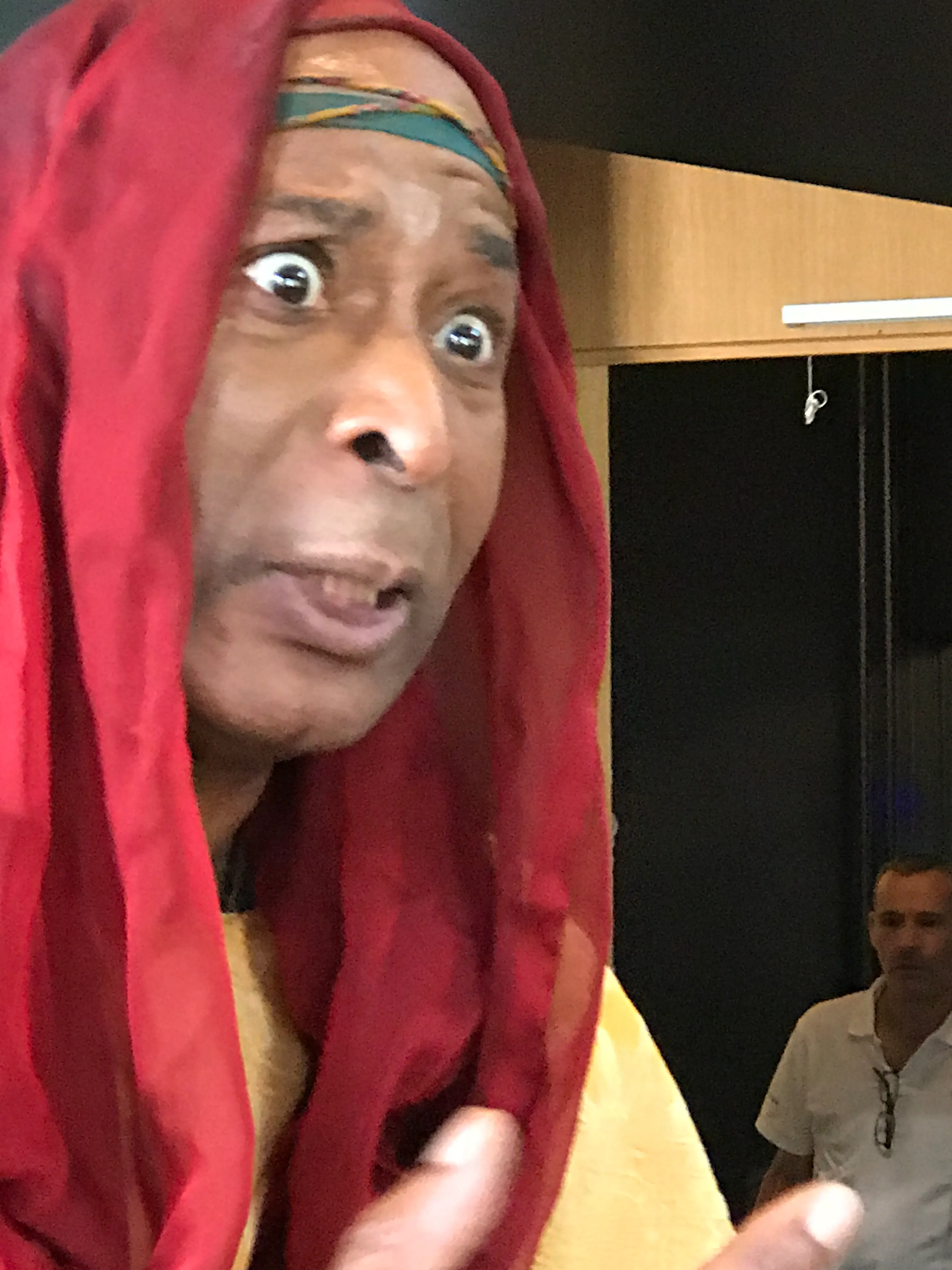 "Oh non, j'ai perdu tous mes moyens. Compère Lapin ne perd rien pour attendre" Spectacle Conteur Soleil raconte et chante les aventures de Compère Lapin