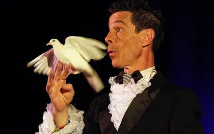 Photo de Arlequin Magicien - Close up - Spectacle de Noël - Var