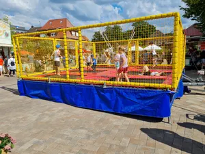 Notre trampoline mobile sur remorque avec 6 pistes en location à Lille 
