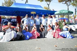 Lolipop danseuses pin-up déambulation de rue spectacle salon automobile corso vintage mairie comite des fêtes 