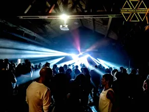 Bal en intérieur avec plus de 850 convives dans le département 52