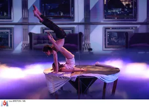 Finale La France a un incroyable talent 2022 : Duo de contorsion - Duo Des Articulés (photo 2)