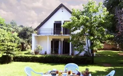 Photo de Mamatsara Lodge - Chambres d' Hôtes - Antananarivo