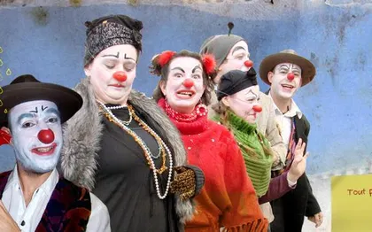 Photo de Cie MAINTES ET UNE FOIS - Théâtre de rue  / Clown de Théâtre - St Etienne - Loire