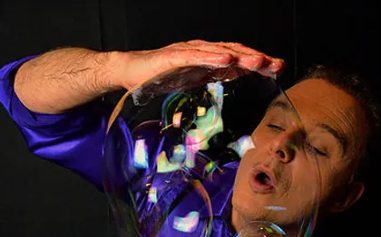 Photo de Mystic Bubble:  BULLES DE SAVON GEANTES PACA - SUD EST