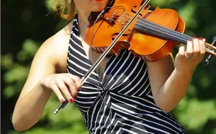 Photo de Adèle Salomé, violoniste en région parisienne + France entière