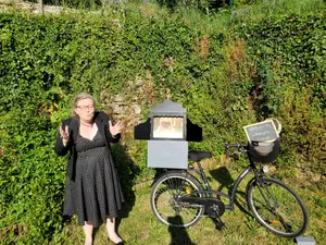 Stéphanie Duquesne Bicyclette Kamishibaï Poitiers