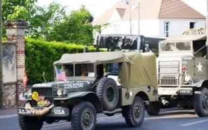 Photo de RECONSTITUTION HISTORIQUE 2ème GUERRE MONDIALE - HISTORIC MOTOR LEGEND
