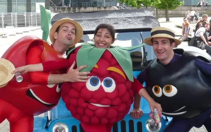 Photo de CREATION ET VENTE DE MASCOTTE - COSTUMES PUBLICITAIRES - TAILLEUR POUR COM