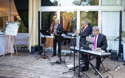 Photo de Guy SELLIER - JAZZ - BAVAROIS - REPAS - MUSIQUE DE RUE -  ANIMATEUR