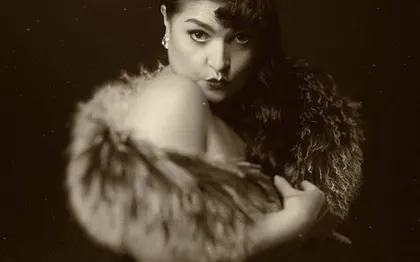 Photo de LADY FLORE EFFEUILLEUSE BURLESQUE, PIN UP RETRO HAUTE GARONNE