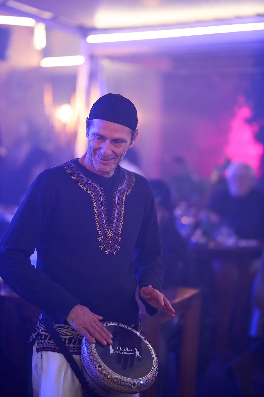 Percussioniste joueur de derbouka sur Nice pour animation de soirée orientale
