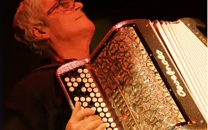 Photo de Guy NAVARRO Orchestre "avec plaisir" : ACCORDEONISTE