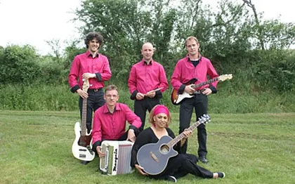 Photo de ORCHESTRE BABYLONE - Cholet - Nantes - la Tourlandry