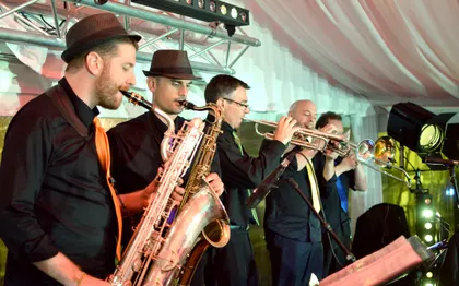 Photo de Groupe Groovebusters : festif soul disco funk pop rhythm'n'blues 