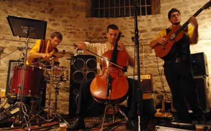 Photo de Musique KLEZMER ou des BALKANS - BABAYAGA