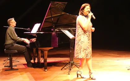 Photo de Chanteuse lyriques et variétés / NANTES