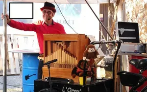 Joueur d'Orgue de barbarie  Savoie