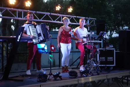 GROUPE SENSATION  / Gard Occitanie