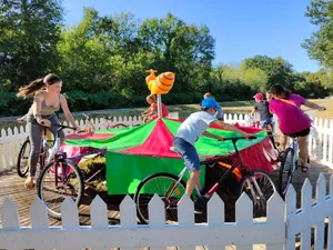 Nouveau manège écologique pour les ados & adultes: l'écochenille !